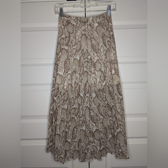 free press Dresses & Skirts - Free Press Womens XS Snakeskin Tan Brown Midi/Long Skirt